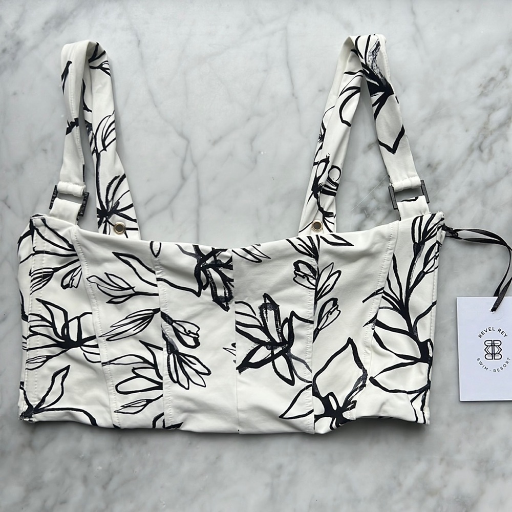 Revel Rey SET Hunter Top - Noir Floral, Logan Bottom-Noir Floral